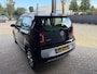 Volkswagen Up! 1.0 cross Up! navi stoelverw. PDC cruise