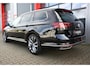 Volkswagen Passat Variant 1.4 TSI PHEV GTE Business 218PK | Pano | 360 | ACC | Alcantara-Leder | Keyless | Matrix IQ LED | Massage | Trekhaak | Digital Dash | Stoelverwarming Voor & Achter | Head-Up Display | Stuurwielverwarming | Ambient+ | Carplay