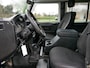 Land Rover Defender 2.2 D 130" S Crew Cab 6-GEAR 5-SEATS ** 22999 NETTO **