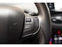 Peugeot 2008 1.2 PureTech Signature Aut. [ Navi Climate Parkeersensoren Cruise ]