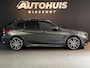 BMW 1-Serie 120i High Executive Edition M Pano/ M stoelen/ 19"/ PDC/ Led/ Navi/ Ambient