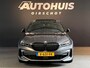 BMW 1-Serie 120i High Executive Edition M Pano/ M stoelen/ 19"/ PDC/ Led/ Navi/ Ambient