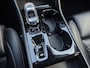 Volvo XC40 1.5 T4 Plug-in hybrid Plus Bright / Accu SOH 95,51% / All season banden / Lighting Pack / Stuur- Stoel & Achterbankverwarming / Trekgewicht 1.800 kg /