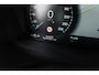 Volvo V60 2.0 T8 Twin Engine AWD Inscription | Plug-in Hybrid (PHEV) | Sportstoelen | Trekhaak | Head-up Display | Achteruitrijcamera | Harman Kardon Audio | DAB | Panoramadak | Navigatie