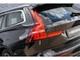 Volvo V60 2.0 T8 Twin Engine AWD Inscription | Plug-in Hybrid (PHEV) | Sportstoelen | Trekhaak | Head-up Display | Achteruitrijcamera | Harman Kardon Audio | DAB | Panoramadak | Navigatie