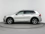 Volkswagen Tiguan 1.5 TSI R-Line | Navigatie | parkeersensoren | R-Line | 19 Inch Velgen | Cruise control | Airco |