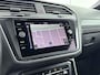 Volkswagen Tiguan 1.5 TSI R-Line | Navigatie | parkeersensoren | R-Line | 19 Inch Velgen | Cruise control | Airco |
