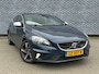 Volvo V40 1.6 T4 R-Design | Trekhaak afneembaar | Navigatie | High Performance Audio | Bluetooth | Parkeersensoren | Stoelverwarming