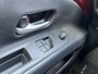 Toyota Aygo X 1.0 VVT-i MT Pulse | Bi-Tone Chili red, Stoelverwarming, Airco, Apple CarPlay/Android Auto, Lichtmetalen velgen