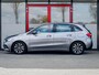 Mercedes-Benz B-klasse 180 Business Solution | Origineel NL | 2e Eigenaar | Navigatie | Camera | Climate Control | Cruise Control | Wide Screen | All Season Banden | 16'' Lichtmetalen Velgen | Metallic Lak | Dimlichten Automatisch |