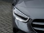 Mercedes-Benz B-klasse 180 Business Solution | Origineel NL | 2e Eigenaar | Navigatie | Camera | Climate Control | Cruise Control | Wide Screen | All Season Banden | 16'' Lichtmetalen Velgen | Metallic Lak | Dimlichten Automatisch |