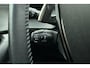 Peugeot 2008 1.2 Hybrid 145 Allure | Climate & Cruise Control | Parkeersensoren voor + achter | AppleCarplay/Android Auto |