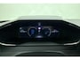 Peugeot 2008 1.2 Hybrid 145 Allure | Climate & Cruise Control | Parkeersensoren voor + achter | AppleCarplay/Android Auto |