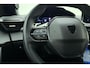 Peugeot 2008 1.2 Hybrid 145 Allure | Climate & Cruise Control | Parkeersensoren voor + achter | AppleCarplay/Android Auto |