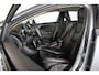 Volvo V40 Cross Country 1.5 T3 Summum Trekhaak | Pano | Memory | Camera | LED | Bluetooth | Navi | Keyless | Leder | 17" LMV | PDC V+A