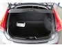 Volvo V40 Cross Country 1.5 T3 Summum Trekhaak | Pano | Memory | Camera | LED | Bluetooth | Navi | Keyless | Leder | 17" LMV | PDC V+A