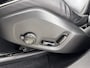 Volvo XC60 T8 Recharge R-Design | 19" Allseason | Trekhaak | Panoramadak | Elektr. verst. best. Stoel | Stoel/Stuur/Achterbankverwarming | Parkeercamera | Getint glas