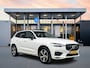 Volvo XC60 T8 Recharge R-Design | 19" Allseason | Trekhaak | Panoramadak | Elektr. verst. best. Stoel | Stoel/Stuur/Achterbankverwarming | Parkeercamera | Getint glas