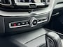Volvo XC60 T8 Recharge R-Design | 19" Allseason | Trekhaak | Panoramadak | Elektr. verst. best. Stoel | Stoel/Stuur/Achterbankverwarming | Parkeercamera | Getint glas