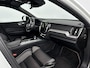 Volvo XC60 T8 Recharge R-Design | 19" Allseason | Trekhaak | Panoramadak | Elektr. verst. best. Stoel | Stoel/Stuur/Achterbankverwarming | Parkeercamera | Getint glas