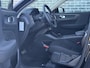 Volvo XC40 1.5 T2 Momentum Core | Navigatie | Apple Carplay | Android Auto | Achteruitrijcamera | Parkeersensoren | Lichtmetalen Velgen 17 inch