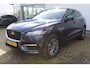 Jaguar F-Pace 2.0t AWD R-Sport | Incl. 12 maanden Garantie | Elektrisch wegklapbare trekhaak | Panorama dak | Alcantara hemelbekleding | Elektrisch verstelbare stoelen met Memory | Stoelverwarming Voor + Achter | Achteruitrijcamera | Meridian Audiosysteem | Dodehoekdetectie | Keyless start | Climate controle | Navigatie | Apple CarPlay/Android Auto | Elektrische kofferbakklep |