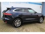 Jaguar F-Pace 2.0t AWD R-Sport | Incl. 12 maanden Garantie | Elektrisch wegklapbare trekhaak | Panorama dak | Alcantara hemelbekleding | Elektrisch verstelbare stoelen met Memory | Stoelverwarming Voor + Achter | Achteruitrijcamera | Meridian Audiosysteem | Dodehoekdetectie | Keyless start | Climate controle | Navigatie | Apple CarPlay/Android Auto | Elektrische kofferbakklep |
