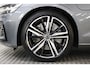 Volvo V60 2.0 T8 Recharge AWD R-Design Climate | Leder | Camera | Carplay | LED | Adaptive Cruise Control.