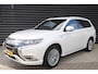 Mitsubishi Outlander 2.4 PHEV Instyle Afn. Trekhaak, Opendak, Adaptive Cruise, Leder, Dealer O.H.