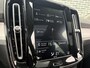 Volvo XC40 1.5 T3 Momentum | Navigatie | Achteruitrijcamera | Trekhaak | Panoramadak | Stoelverwarming | Lichtmetalen Velgen | Parkeersensoren