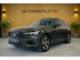 Volvo XC60 2.0 Recharge T6 AWD R-Design Panoramadak! Keyless! Trekhaak! Head Up! Dealer Onderhouden
