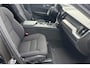Volvo XC60 2.0 Recharge T6 AWD R-Design Panoramadak! Keyless! Trekhaak! Head Up! Dealer Onderhouden