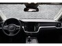 Volvo V60 2.0 B3 Essential | Trekhaak | Navigatie | Apple Carplay | Android Auto | Achteruitrijcamera | Parkeersensoren | Stoelverwarming | Stuurverwarming | Verwarmbare achterbank |