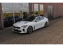 Kia Stinger 3.3 V6 T-GDI AWD GT | 2e eigenaar | 6 cilinder | 370 pk | Dakraam | H&K | Camera | Head-up | 19 inch | Origineel | Stoelverkoeling | Stuur verwarming | Xenon |