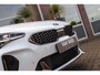 Kia Stinger 3.3 V6 T-GDI AWD GT | 2e eigenaar | 6 cilinder | 370 pk | Dakraam | H&K | Camera | Head-up | 19 inch | Origineel | Stoelverkoeling | Stuur verwarming | Xenon |