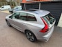 Volvo XC60 2.0 T6 Plug-in hybrid AWD Plus Dark | Nwe Model | Softleder|Pano|HUD|Electr. Trekhaak