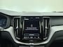 Volvo XC60 T8 455pk AWD Ultra Dark / Luchtvering / 21'' / El. Trekhaak / 360 Camera / Head-Up / Panoramadak / El. Stoelen / Lederen Dashboard / Full-LED /
