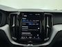 Volvo XC60 T8 455pk AWD Ultra Dark / Luchtvering / 21'' / El. Trekhaak / 360 Camera / Head-Up / Panoramadak / El. Stoelen / Lederen Dashboard / Full-LED /