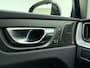 Volvo XC60 T8 455pk AWD Ultra Dark / Luchtvering / 21'' / El. Trekhaak / 360 Camera / Head-Up / Panoramadak / El. Stoelen / Lederen Dashboard / Full-LED /