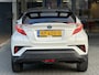 Toyota C-HR / C-HR+ 1.8 Hybrid Bi-Tone | Stoelverwarming | Camera | Navi | Zomer & Winter Set | Dealer Onderhouden |