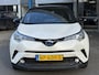 Toyota C-HR / C-HR+ 1.8 Hybrid Bi-Tone | Stoelverwarming | Camera | Navi | Zomer & Winter Set | Dealer Onderhouden |