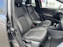 Toyota Yaris 1.5 Hybrid Executive PARKEERSENSOREN V+A BLINDSPOT 17ÍNCH LICHTMETAAL STOELVERWARM. HEAD UP DISPLAY