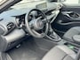 Toyota Yaris 1.5 Hybrid Executive PARKEERSENSOREN V+A BLINDSPOT 17ÍNCH LICHTMETAAL STOELVERWARM. HEAD UP DISPLAY