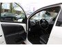 Toyota Aygo FUN 5-DEURS 4-S BANDEN AIRCO EL-RAMEN BLUETOOTH CENTR. PORTIER VERGR. MET AFSTANDSBEDIENING