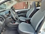 Toyota Aygo JOY CABRIO-DAK APPLE/ANDROID CLIMA LM-VELGEN CAMERA BLUETOOTH PRIVACY-GLASS LED NL-AUTO