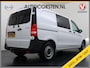 Mercedes-Benz Vito 116CDI Automaat Trekhaak Navi Ecc Cruise Control Euro 6 Camera Bluetooth Sortimo Kasten Stoelverwarming Cruise Control Pdc Lane Assist Betonplex Vloer Schuifdeur Achterdeuren Licht-/regensensor Zijwind assistent 1e Eigenaar 2.500KG Trekgewicht