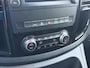 Mercedes-Benz Vito 116CDI Automaat Trekhaak Navi Ecc Cruise Control Euro 6 Camera Bluetooth Sortimo Kasten Stoelverwarming Cruise Control Pdc Lane Assist Betonplex Vloer Schuifdeur Achterdeuren Licht-/regensensor Zijwind assistent 1e Eigenaar 2.500KG Trekgewicht