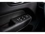 Volvo XC60 2.0 T6 Plug-in hybrid AWD Plus Black Edition | Adaptieve Cruise Control | Panoramadak | Harman Kardon Audio | Stoel-/Stuur-/Voorruitverwarming | Dodehoek Detectie | 360° Parkeercamera |
