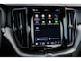 Volvo XC60 2.0 T6 Plug-in hybrid AWD Plus Black Edition | Adaptieve Cruise Control | Panoramadak | Harman Kardon Audio | Stoel-/Stuur-/Voorruitverwarming | Dodehoek Detectie | 360° Parkeercamera |