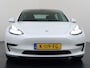 Tesla Model 3 SR+ 325PK LFP-Accu AutoPilot Leer Pano-Dak Adaptive Cruise Lmv 18" Camera's Elektr.-Stuur+Stoelen+Spiegels+Geheugen+Easy-Entry+Verwarmde stoelen Park assistent Pdc WIFI Ecc Lane-Assist Speed-Assist SOH 88% Ecc Navi Led DAB Voorverwarmen interieur via App Keyless One-Pedal-Drive Origineel Nederlandse Auto Fabrieksgarantie op Accu en Motor tot 11-12-2028/160.000km LFP accu dus 100% opladen!